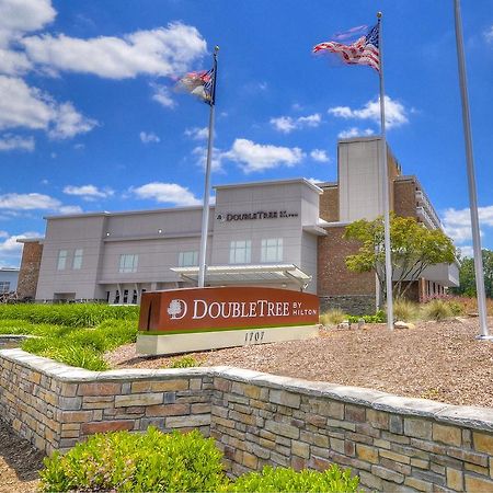 Doubletree By Hilton Hotel Raleigh - Brownstone - University Bagian luar foto