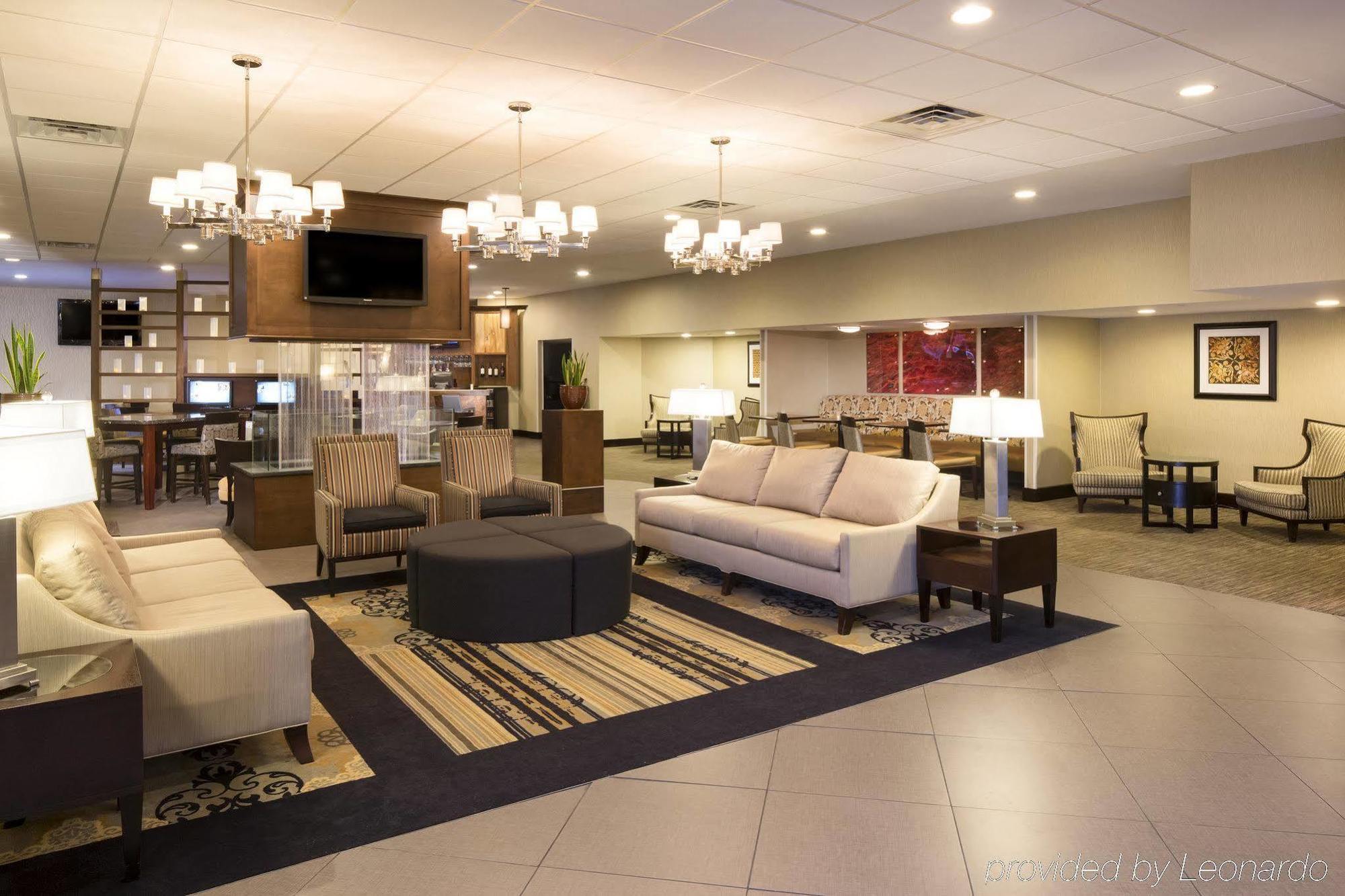 Doubletree By Hilton Hotel Raleigh - Brownstone - University Bagian luar foto