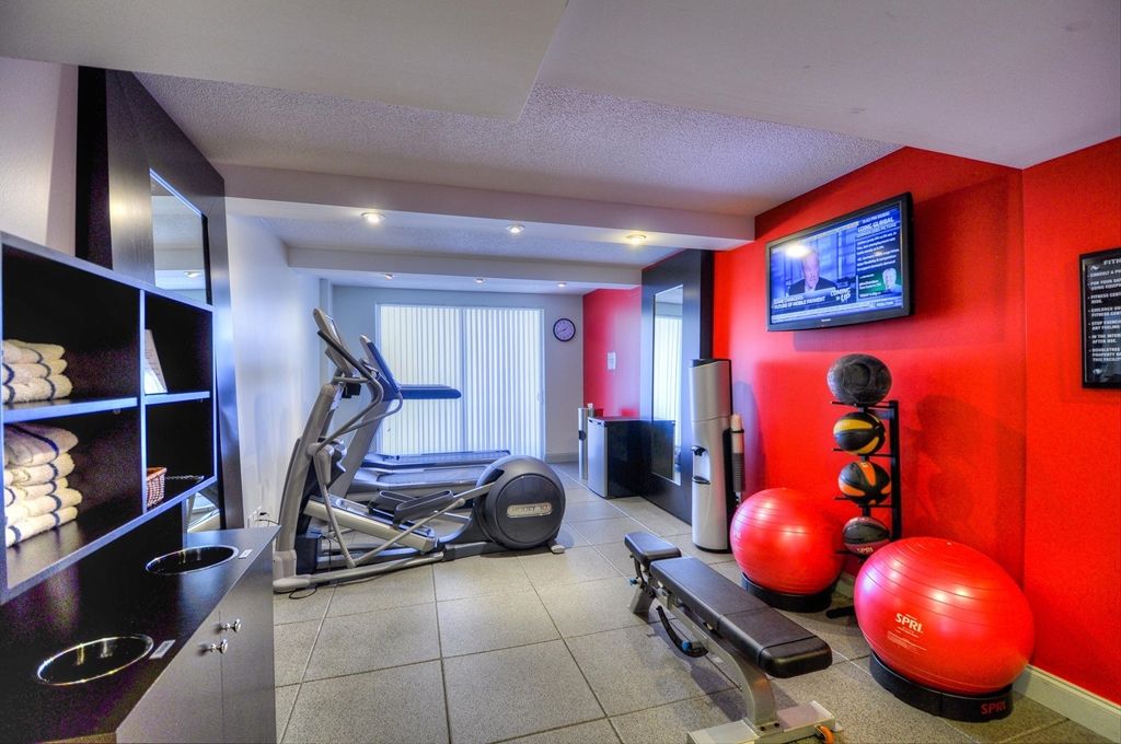 Doubletree By Hilton Hotel Raleigh - Brownstone - University Fasilitas foto