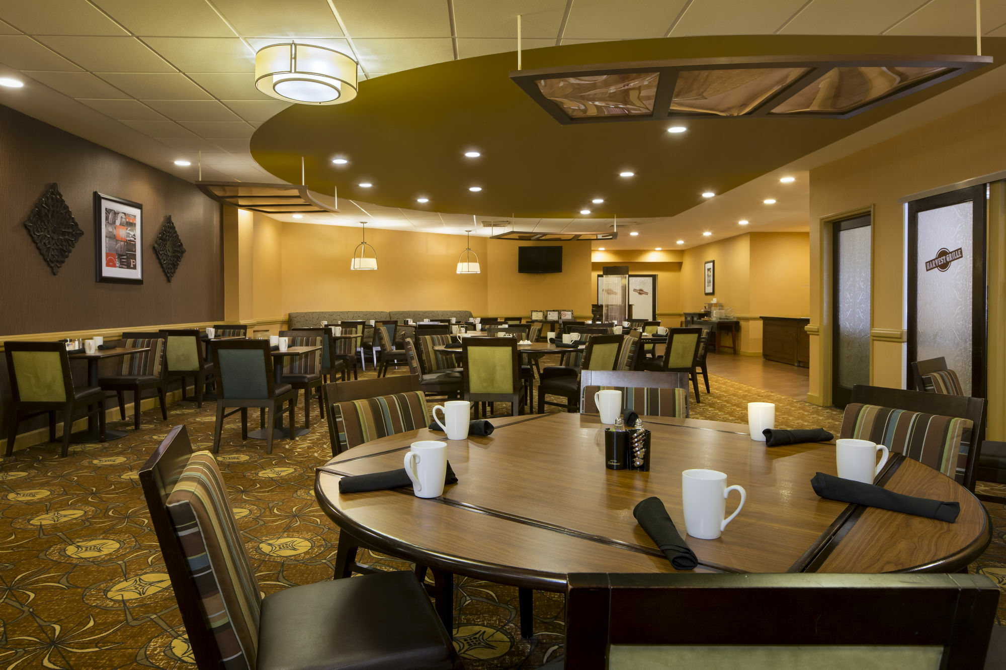 Doubletree By Hilton Hotel Raleigh - Brownstone - University Bagian luar foto