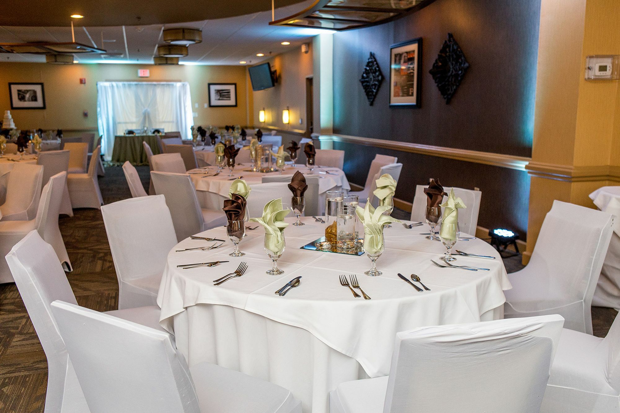 Doubletree By Hilton Hotel Raleigh - Brownstone - University Bagian luar foto