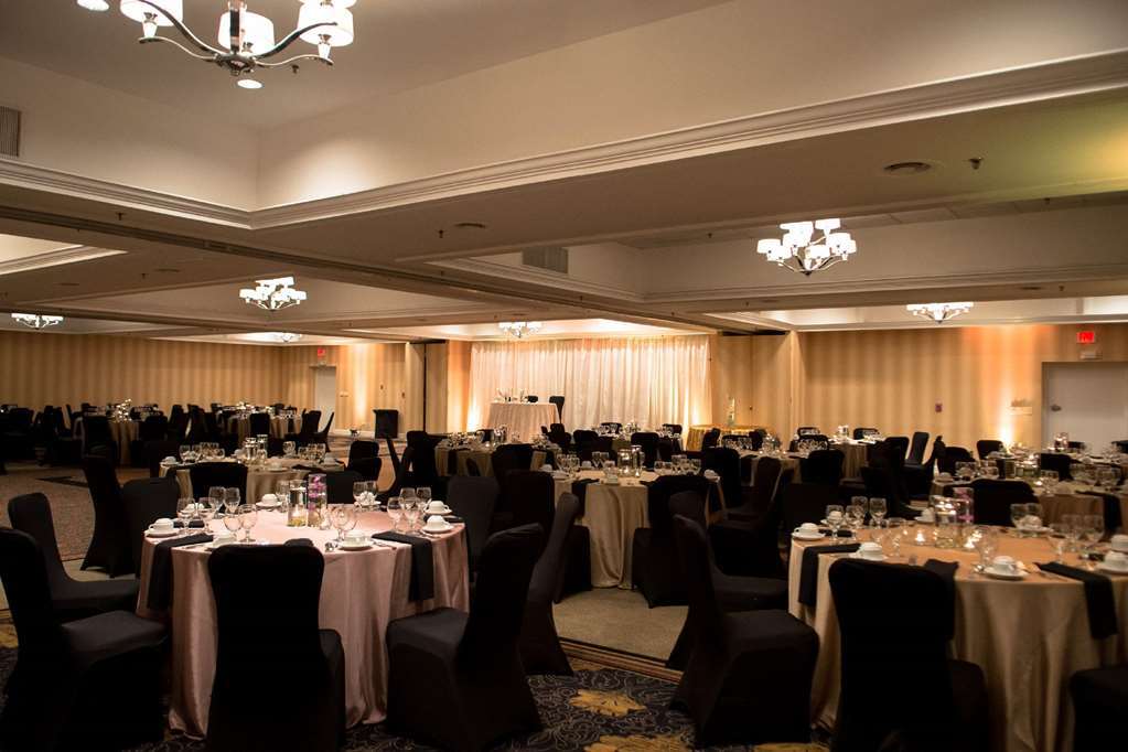 Doubletree By Hilton Hotel Raleigh - Brownstone - University Fasilitas foto